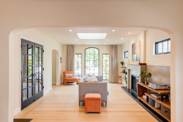 Surrey Fleetwood – Complete Home renovation ( Living room.)- Refresh Home Renovations