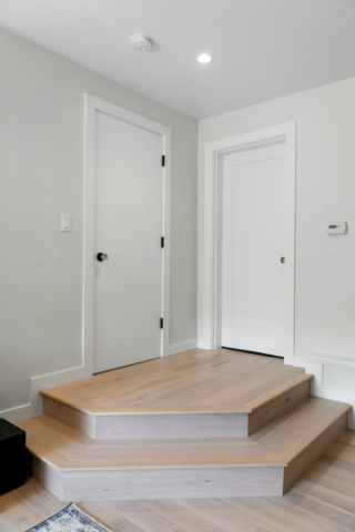 Contemporary home Renovation (entrance door closed) - Refresh Home Renovations